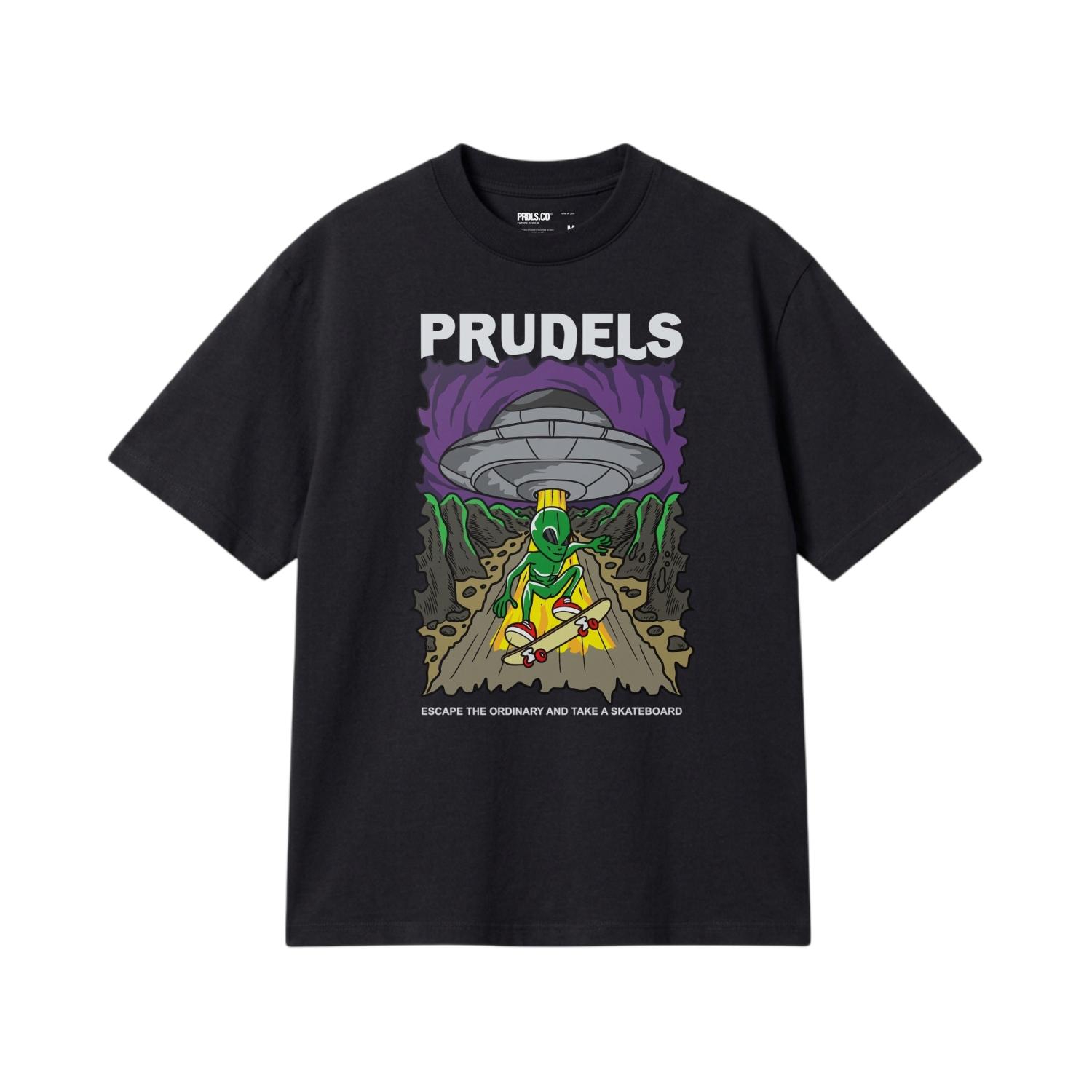 PRUDELS Kaos Hitam Pria Distro - Baju T-Shirt Oversize Streetwear Alien Skateboard - Graphic Tee Escape The Ordinary