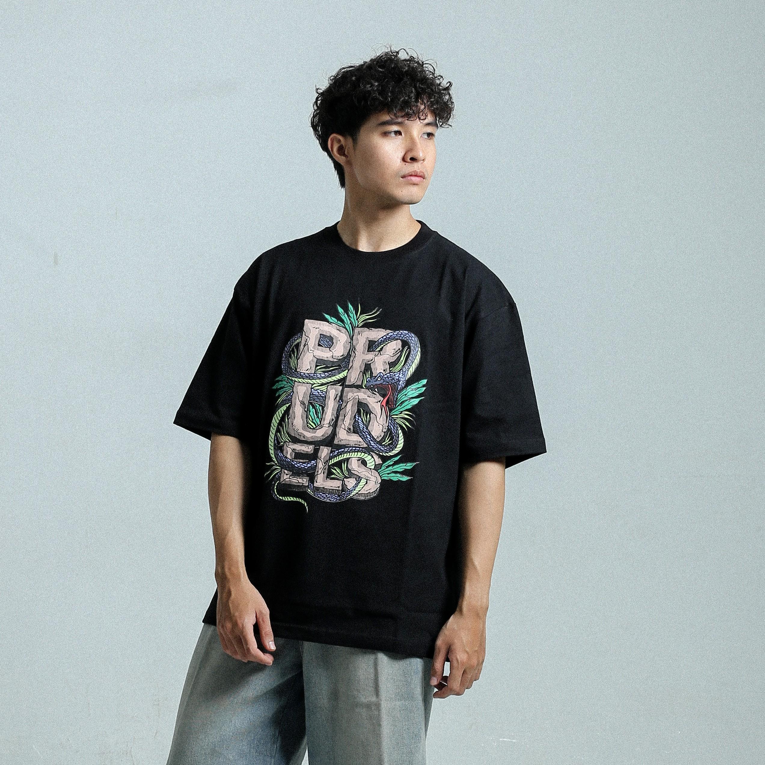 PRUDELS Kaos Oversize Hitam Unisex - Premium Distro Streetwear - Artikel Snake Full Cotton 16s Tebal & Sejuk foto 3